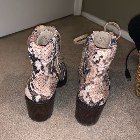 Vince Camuto Lace-Up Ankle Boots - Picture 6 of 11